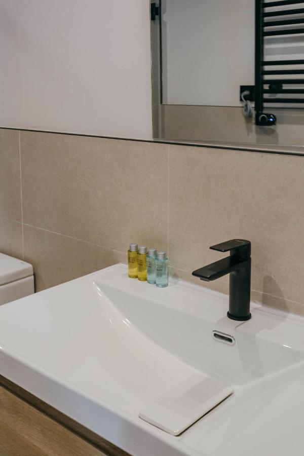 Elegant And Luxury 2Bd 2Bth- Alfalfa Sevilla Eksteriør billede